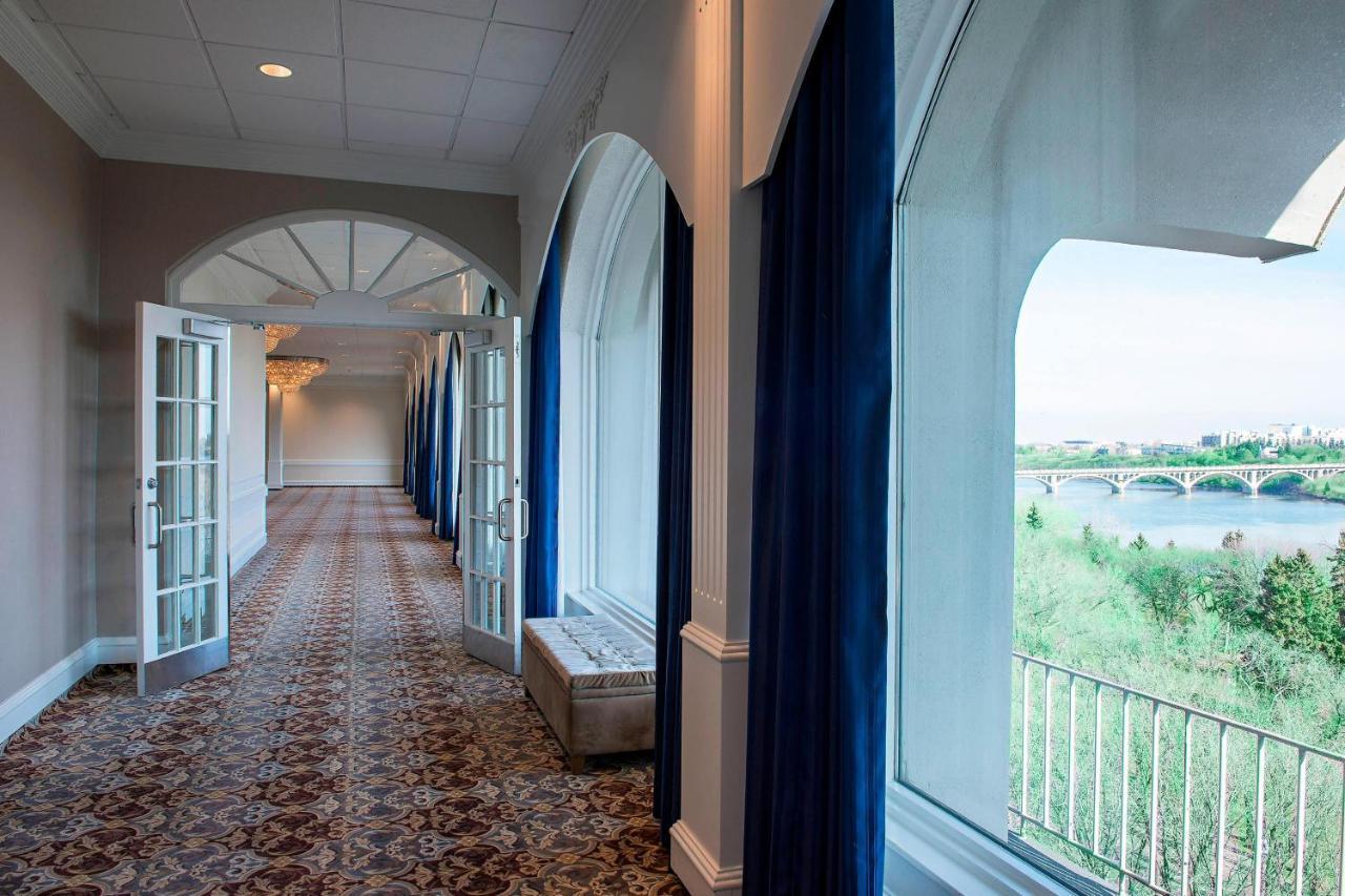 Sheraton Cavalier Saskatoon Hotel Esterno foto