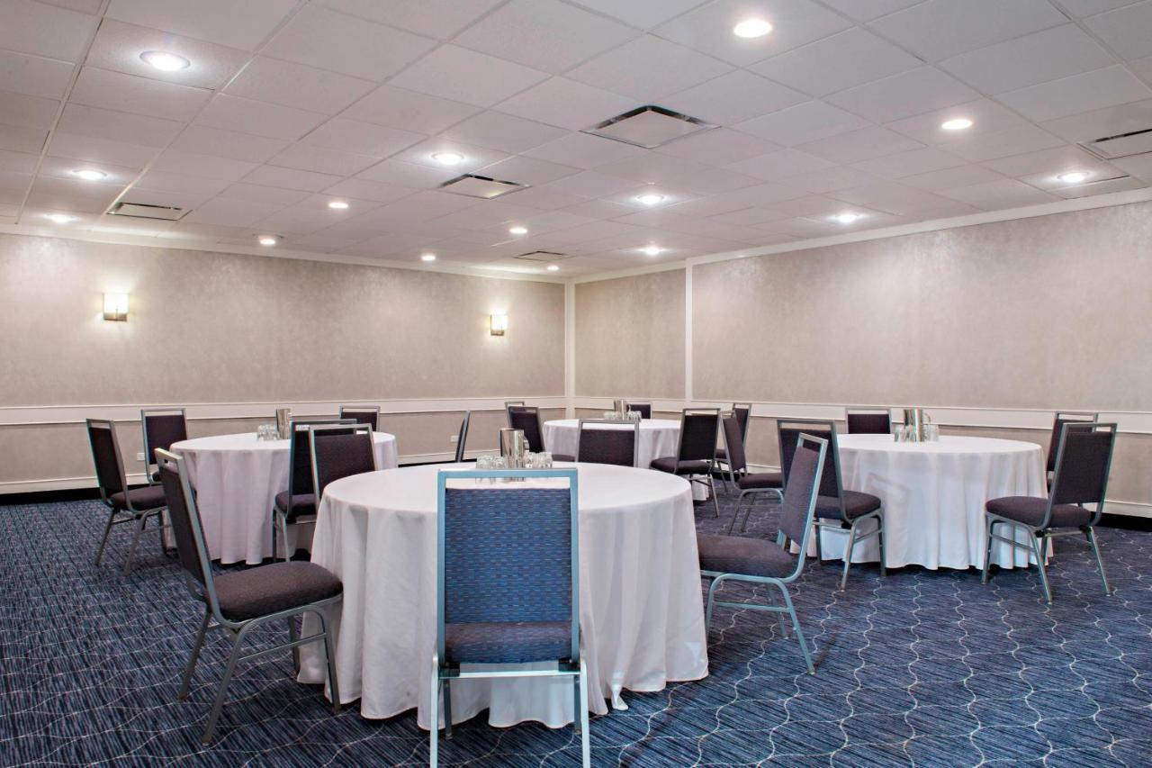 Sheraton Cavalier Saskatoon Hotel Esterno foto