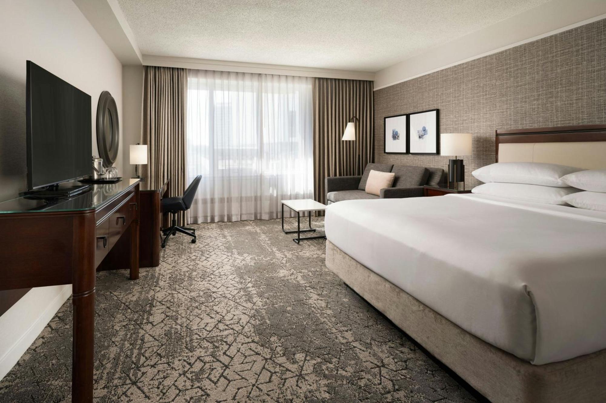 Sheraton Cavalier Saskatoon Hotel Esterno foto